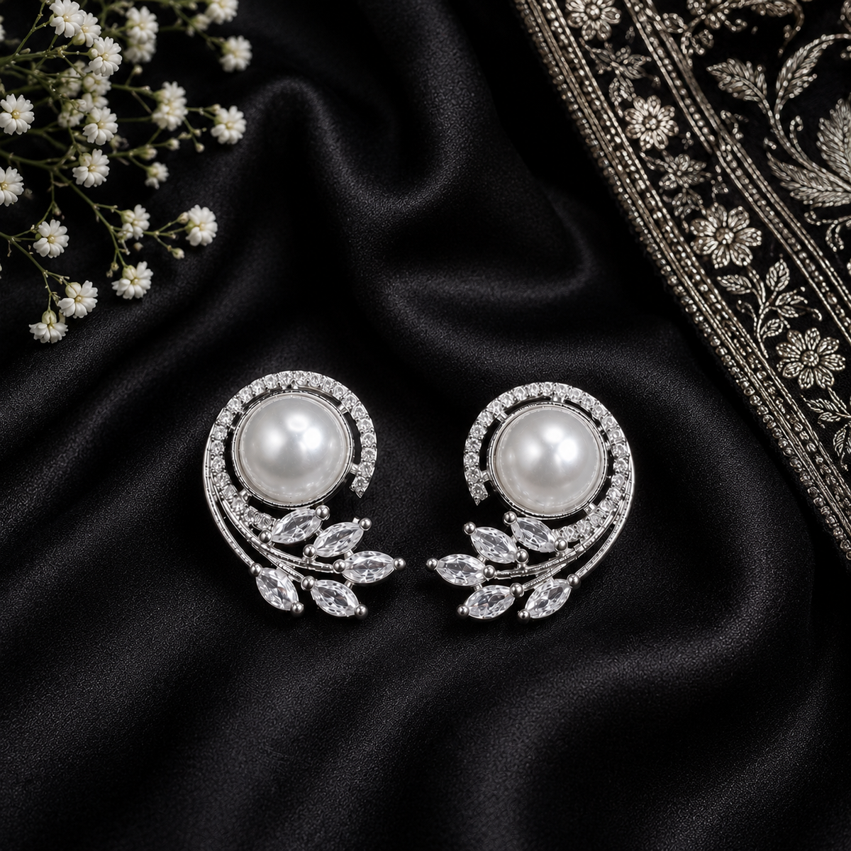 White Erica Pearl Stud